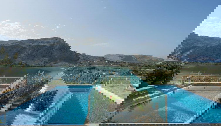 Foto 1 - Villa Rea Panoramic Lake View
