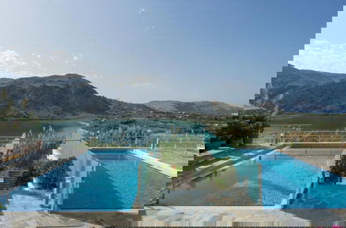 Foto 1 - Villa Rea Panoramic Lake View