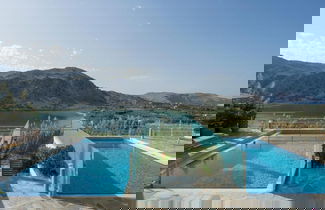 Photo 1 - Villa Rea Panoramic Lake View