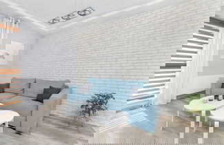 Foto 1 - Cracow Apartment With Terrace by Renters