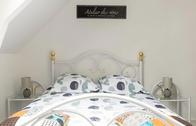 Sunlit Garden Escape Normandy - Foto 8