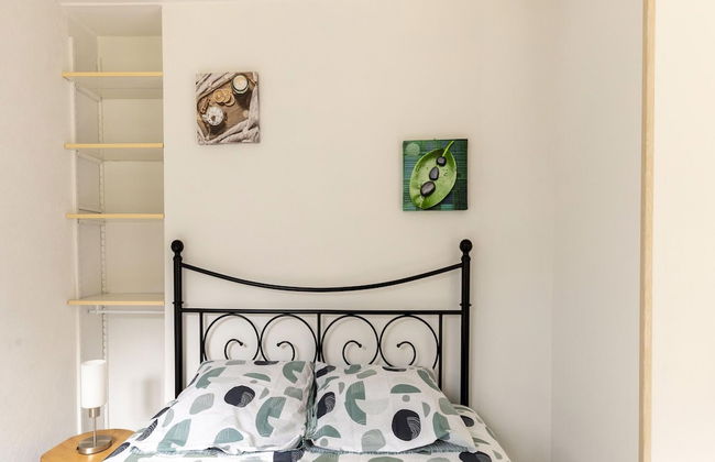 Sunlit Garden Escape Normandy - Foto 12