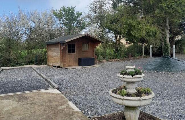 Sunlit Garden Escape Normandy - Foto 32