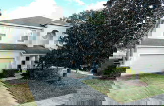 Foto 1 - This Amazing 6 Bedroom Property With a Lake View