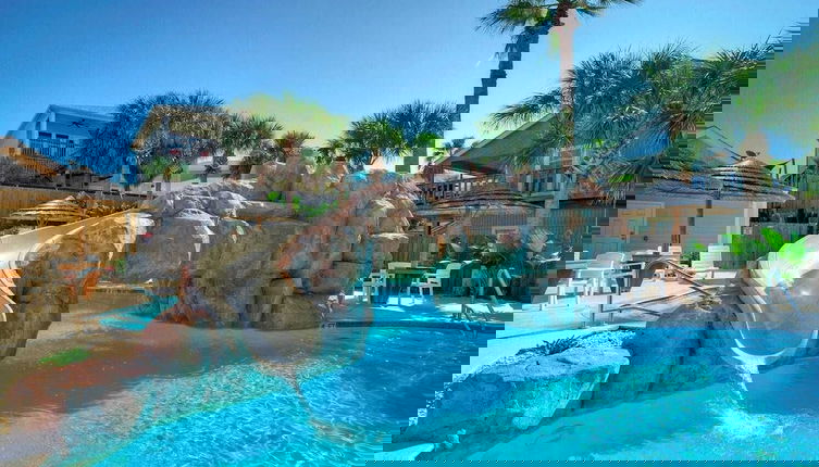 Photo 1 - Tipsy Starfish by Avantstay Resort Pool+by Beach