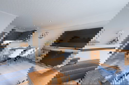 Foto 8 - Nice Apartment on the 4th Floor for Family