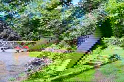 Foto 38 - 6 Person Holiday Home in Hallekis