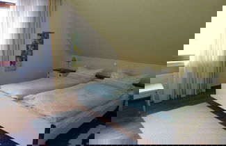 Foto 3 - 
