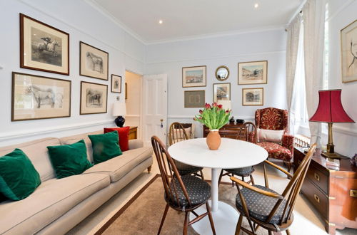 Foto 9 - 1-bed Flat With Private Terrace Fulham