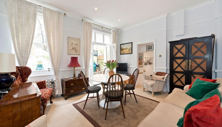 Foto 1 - 1-bed Flat With Private Terrace Fulham