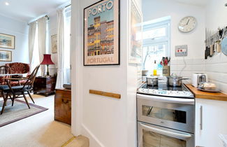 Photo 2 - 1-bed Flat With Private Terrace Fulham