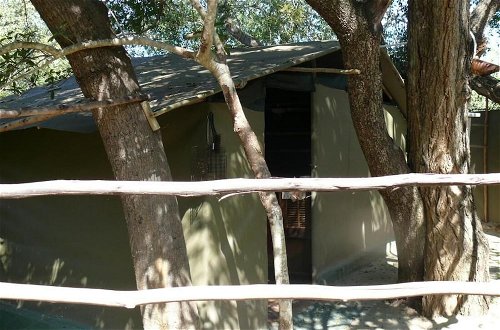 Foto 15 - 3 bed Bush-tent Under 3 Trees, for Couple Plus Chaperone Free Lionhyena Sounds