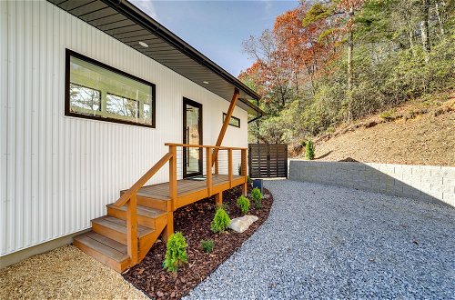 Photo 24 - Modern Mountain-view Sanctuary in Pisgah Forest