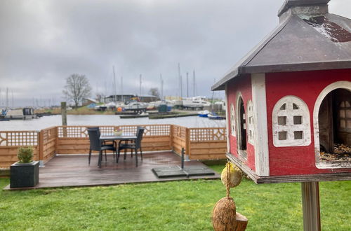 Photo 14 - 4 Pers. Holiday Chalet Gaby With Fishing Spot and Insauna at Lake Lauwersmeer