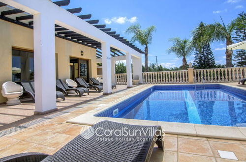 Photo 45 - Fabulous Villa In Coral Bay Near Beach, Amenities