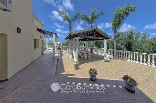 Photo 64 - Fabulous Villa In Coral Bay Near Beach, Amenities