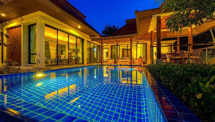 Photo 1 - 3Bed Bali Style Villa Close To Beach PR6