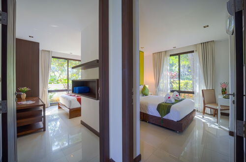 Photo 12 - 3Bed Bali Style Villa Close To Beach PR6