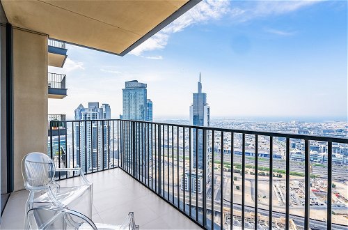 Photo 25 - Spacious Apt With Spectacular Burj Khalifa Views