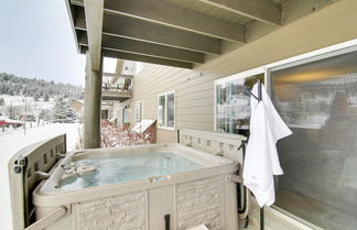 Photo 2 - 1st-floor Big Sky Condo With Hot Tub