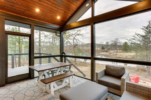 Photo 9 - Lakefront Retreat at Waters Edge w/ Fire Pit