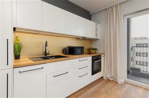 Photo 12 - Gentle Apartment in Warsaw by Renters