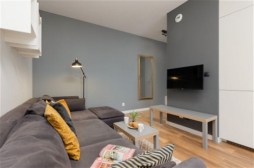 Photo 19 - Gentle Apartment in Warsaw by Renters