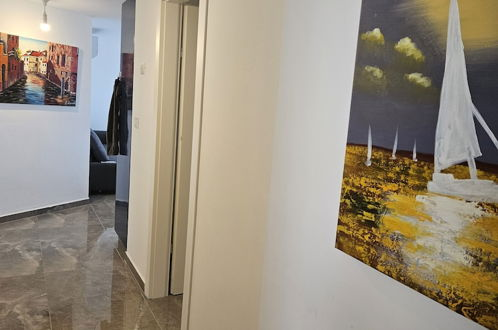 Foto 20 - Luxury 1 BR Apartment Near the Dead Sea