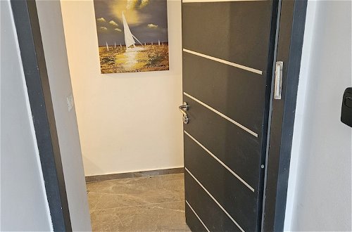 Foto 2 - Luxury 1 BR Apartment Near the Dead Sea