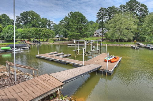 Photo 27 - Shades of Summer by Avantstay Gazebo, Dock, View