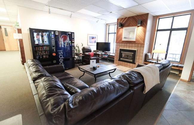 Whisk Away to Winter Park! 2 BDR 5 Min From Skiing - Foto 11