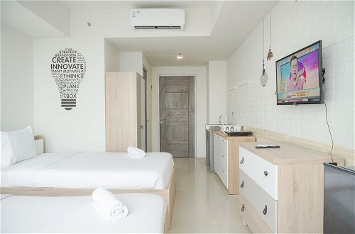 Photo 4 - Comfortable Studio At Harco Mangga Besar Apartment