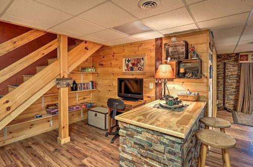 Photo 9 - High Country Cabin w/ Fire Pit & Hot Tub