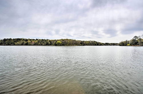 Photo 15 - Lakefront Lavonia Cottage w/ 2-story Dock