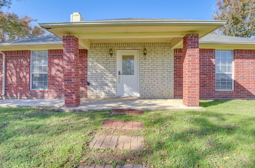 Foto 21 - Cozy Texas Retreat w/ Pool, Grill & Fenced-in Yard