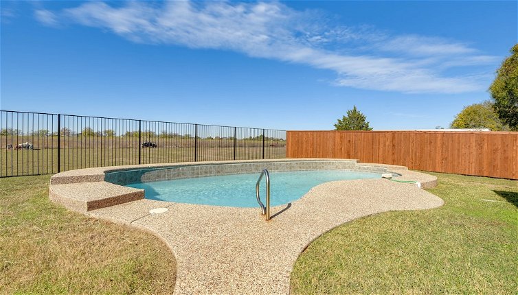 Foto 1 - Cozy Texas Retreat w/ Pool, Grill & Fenced-in Yard