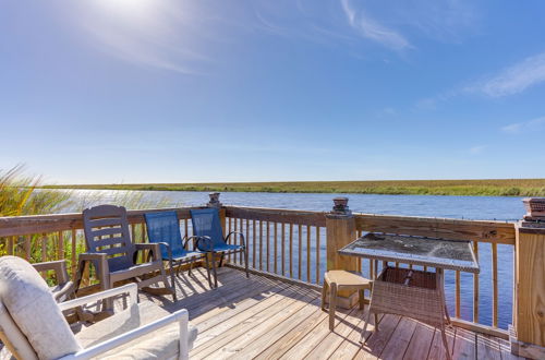 Photo 22 - Okeechobee Cabin w/ Patio & Community Pool