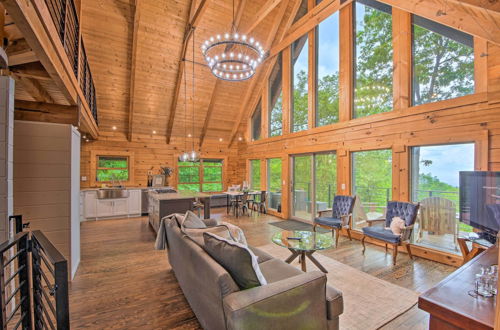 Photo 21 - Luxe Jasper Cabin w/ Deck + Blue Ridge Mtn Views