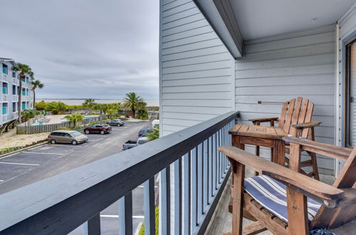 Photo 16 - Breezy Tybee Island Condo - 100 Yards From Beach