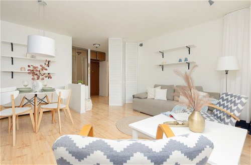 Photo 14 - Warsaw Center Apartment by Renters