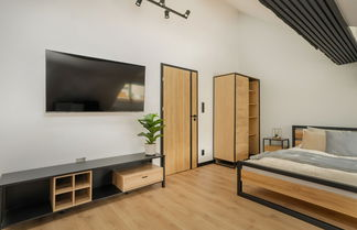 Photo 2 - Secret Garden Apartment by Renters