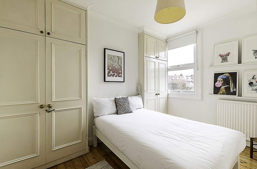 Photo 9 - Beautiful Three Bed Abode Near Dollis Hill