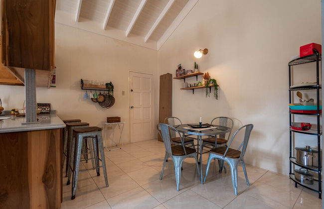 Rustic Raspuru - Photo 11