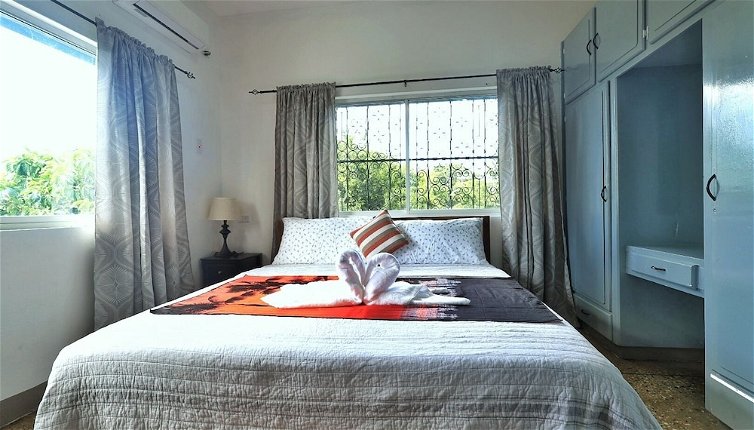 Photo 1 - Inviting 3-bed Apt in Whim Estate- Nearscarborough