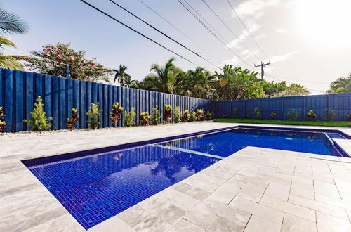 Photo 38 - Modern Spacious Home With Pool Jacuzzi