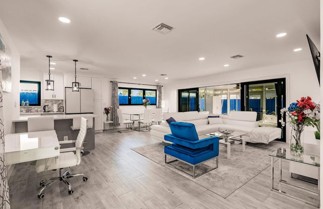 Modern Spacious Home With Pool Jacuzzi - Foto 1