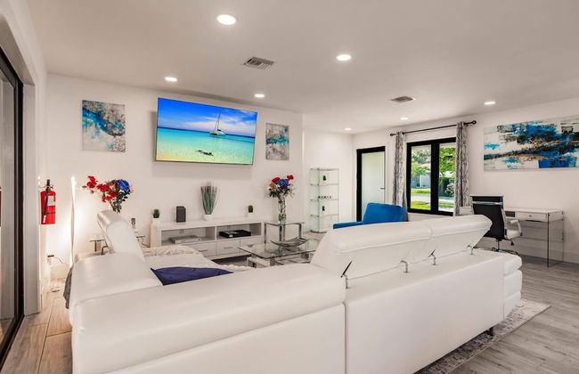Modern Spacious Home With Pool Jacuzzi - Foto 5