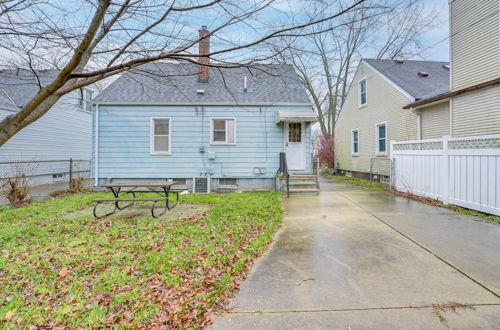 Photo 9 - Wfh-friendly Home in Dearborn: Dogs Welcome