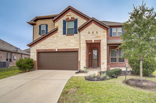 Photo 22 - Lovely Richmond Home w/ Outdoor Kitchen & Grill