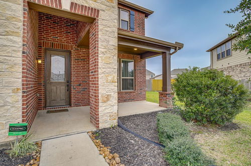 Photo 15 - Lovely Richmond Home w/ Outdoor Kitchen & Grill